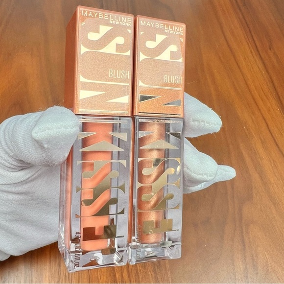 Maybelline Sunkisser Multi-Use Liquid Blush Set of 2 - Uptown Glow & Shades On - Picture 6 of 13